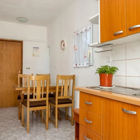 Roi Apartment