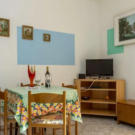 Roi Apartment